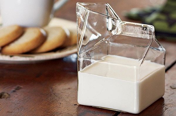 latte, biscotti, colazione