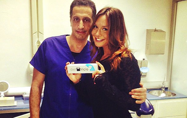 Nicole Minetti testimonial del Dietifricio: il dentifricio per dimagrire