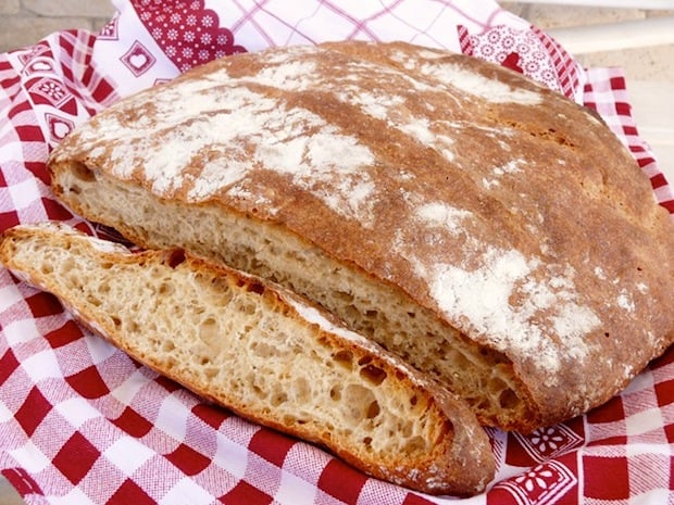 La ricetta del pane casereccio come Gabriele Bonci insegna
