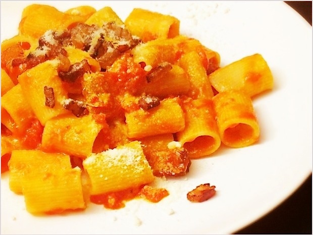 Mezzi rigatoni all'Amatriciana