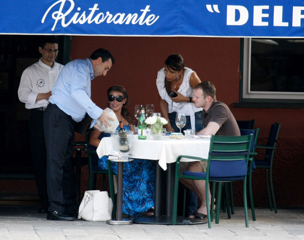 Wayne Rooney con la fidanzata al ristorante Delfino di Portofino