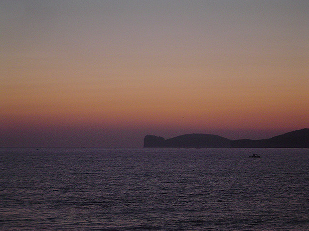 Un tramonto colorato a Capocaccia