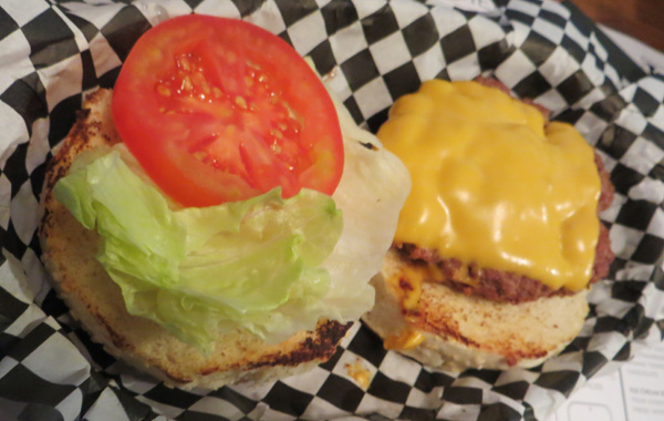 tizzy_ milano cheese burgher hamburgheria