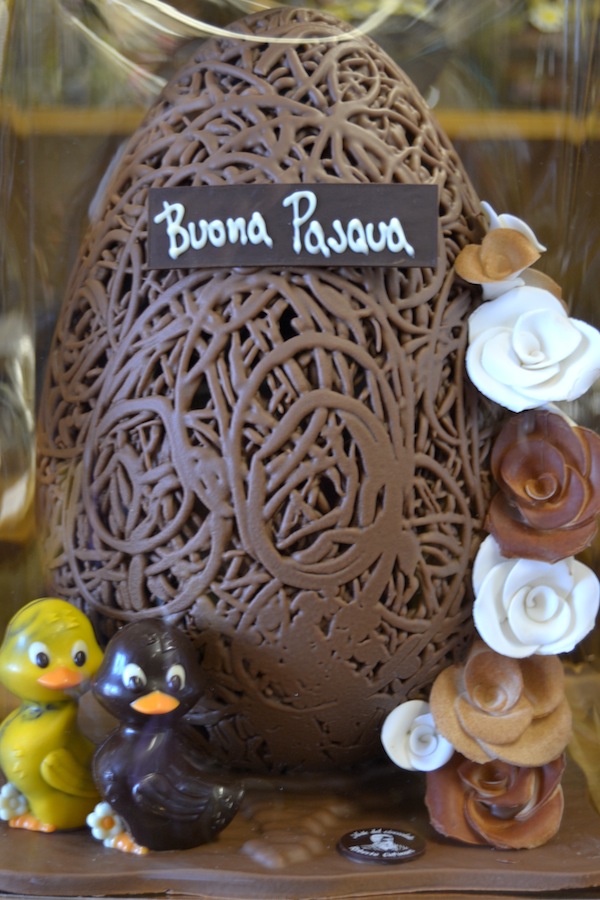 Come si fa, uovo di Pasqua, Catinari